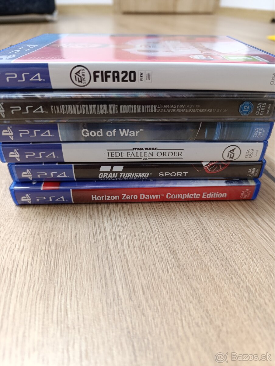 Konzola PS4+hry+2xovladač+príslušenstvo - 4