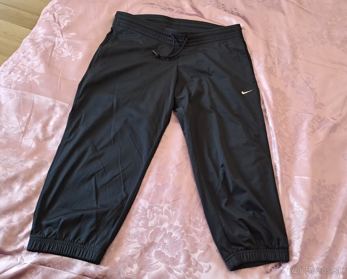 Dámske trojštvrťové tepláky Nike - 4