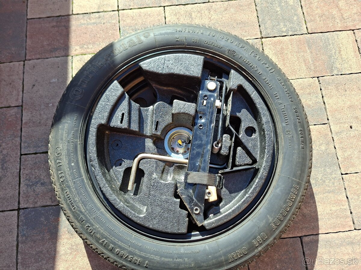 Predám rezervné koleso úzken Bmw-3,-5,- spolu zdvihákom-R17 - 4