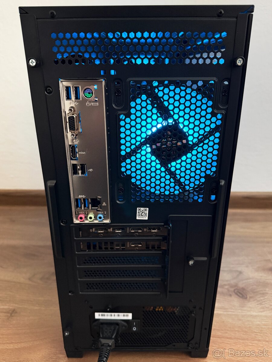 PREDÁM HERNÝ PC - R7 5700X,RTX 3070 8GB,16GB DDR4,500GB SSD - 4