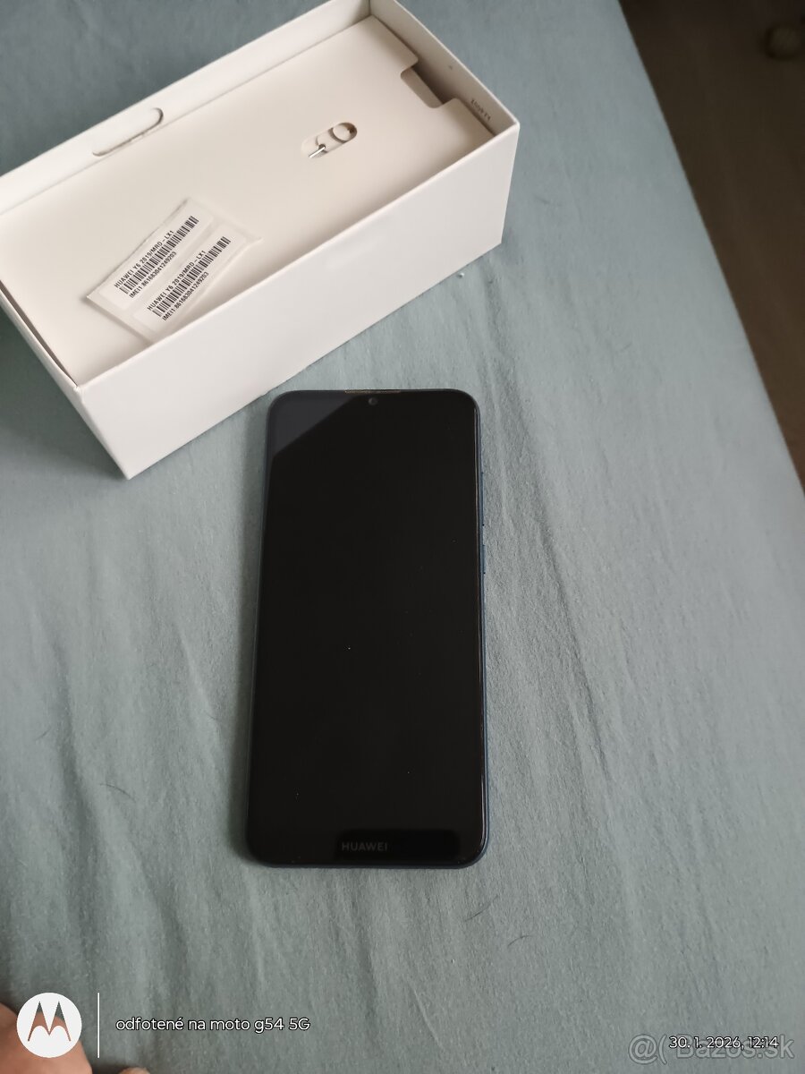 Predám Huawei Y6 - 4