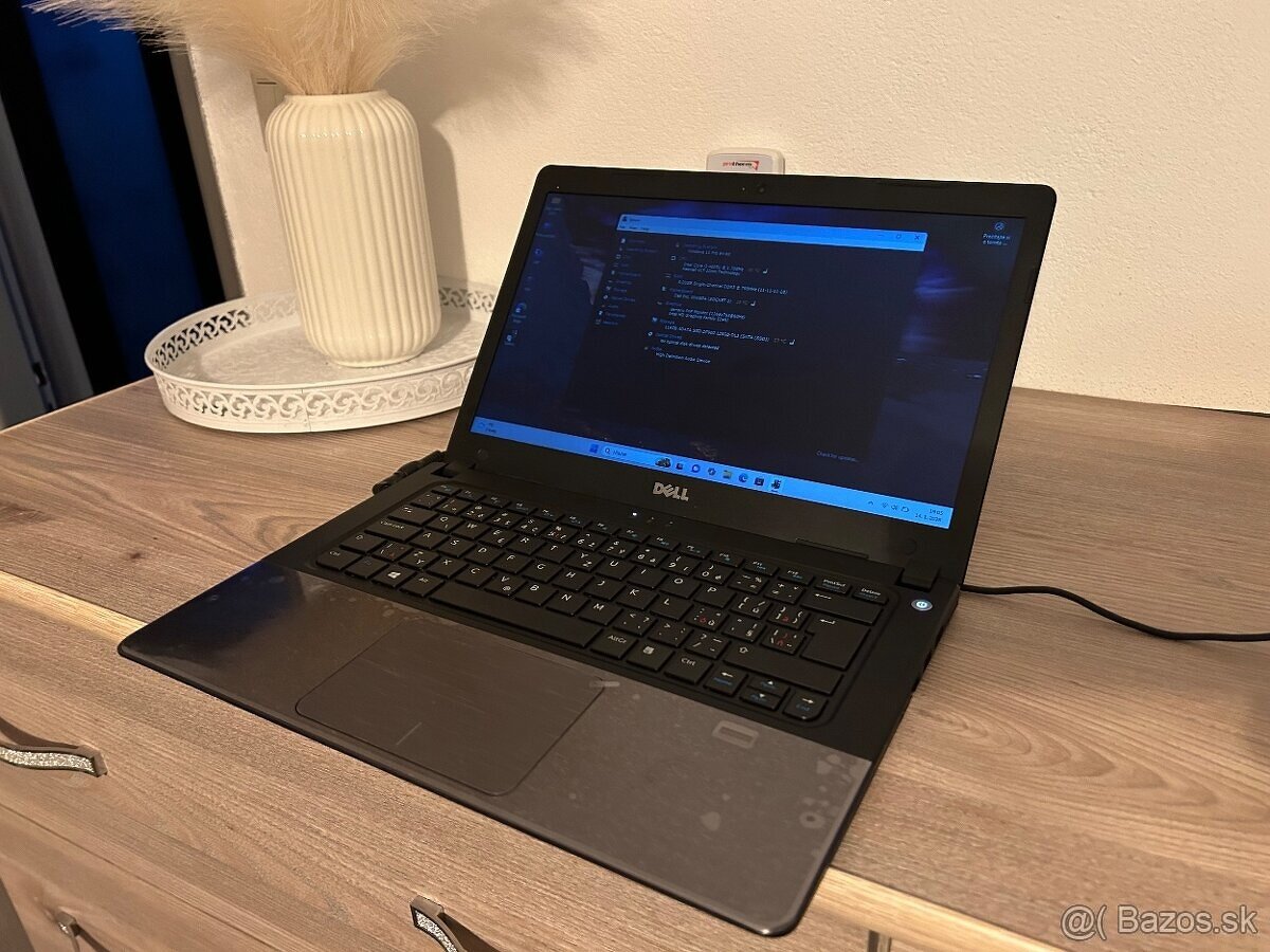 Ultrabook Dell Vostro 5480 s i3,8gb,128gb ssd,14"lcd - 4