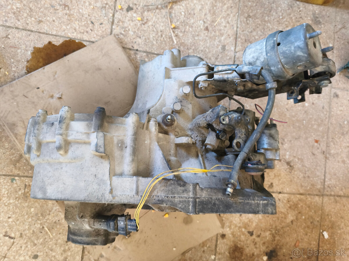 Prevodovka VW transporter T4 ,2.5 Tdi - 4