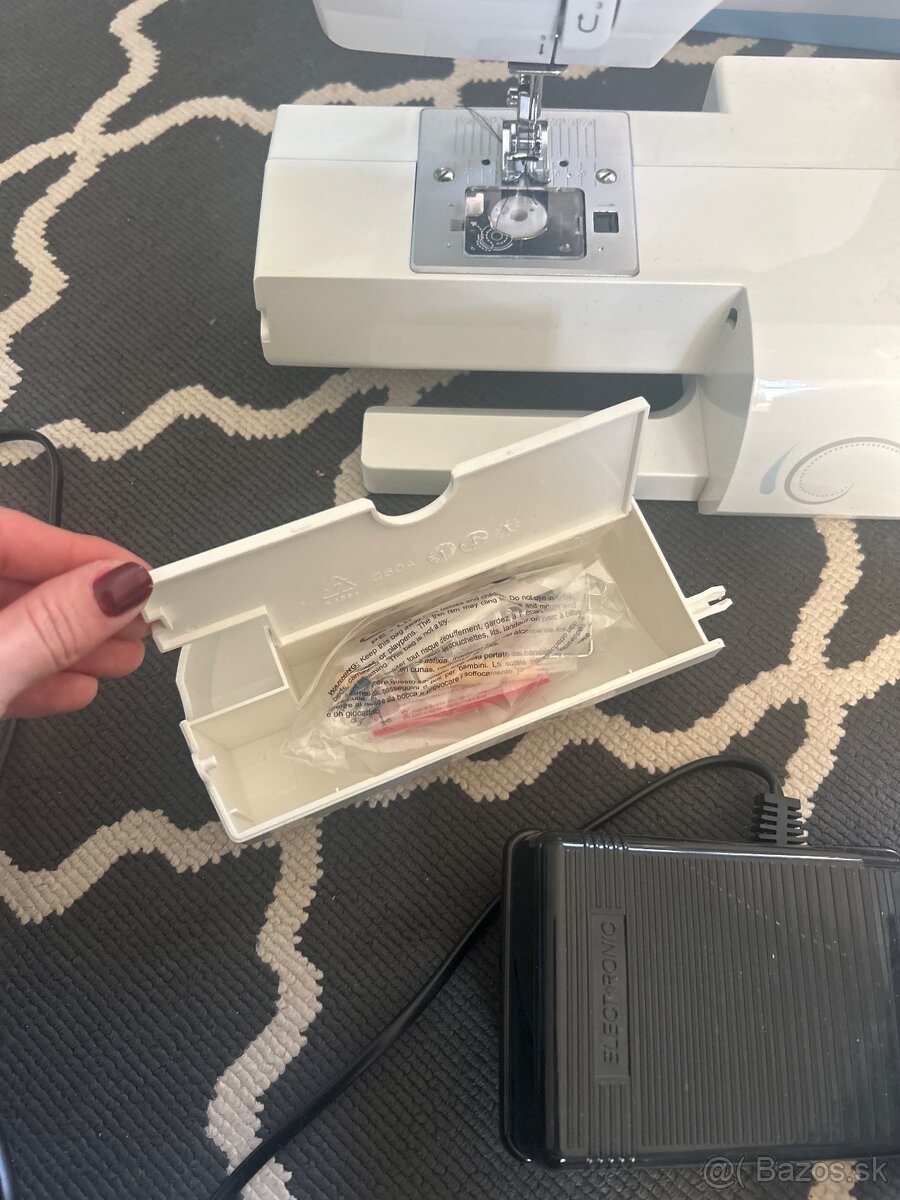 Singer Talent 3323 - 4