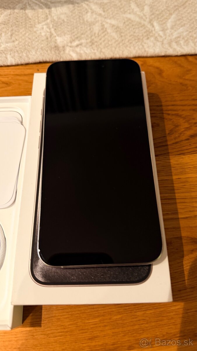 Iphone 15 pro max 256gb, biely titán - 4