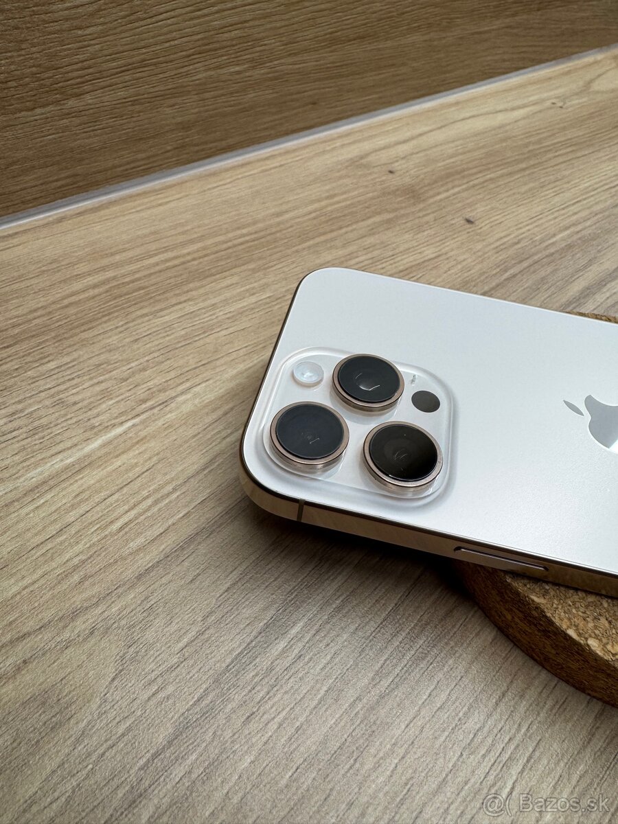 iPhone 16 Pro Max 256 GB pústny titán - 4