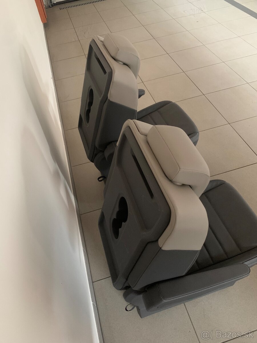 Prodám prostřední sedadlo VW Multivan T7 Kůže - 4