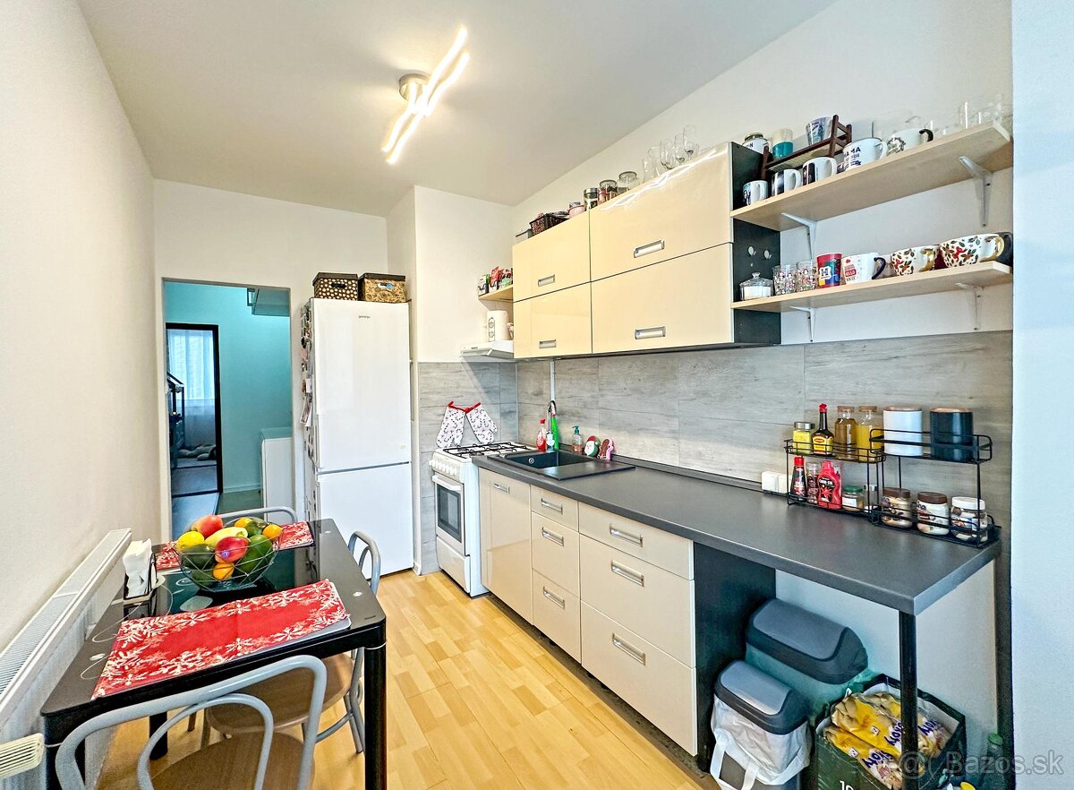 3 izbový byt v meste Žarnovica (ul. Kľakovská) - 4