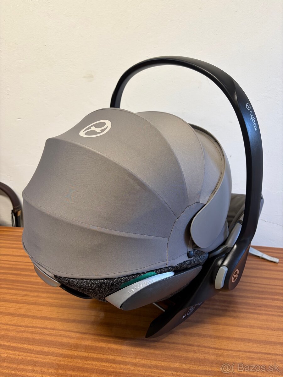 Polohovateľná autosedačka Cybex Cloud Z2 i-Size sivá - 4