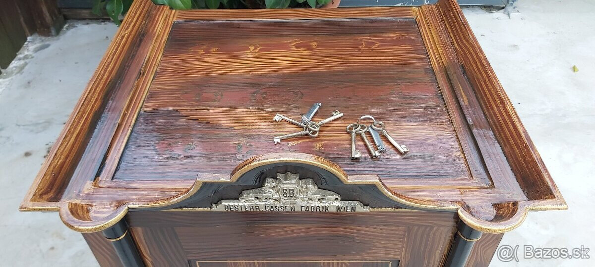 Trezor popelka Wien 1890 Perfektní stav. - 4