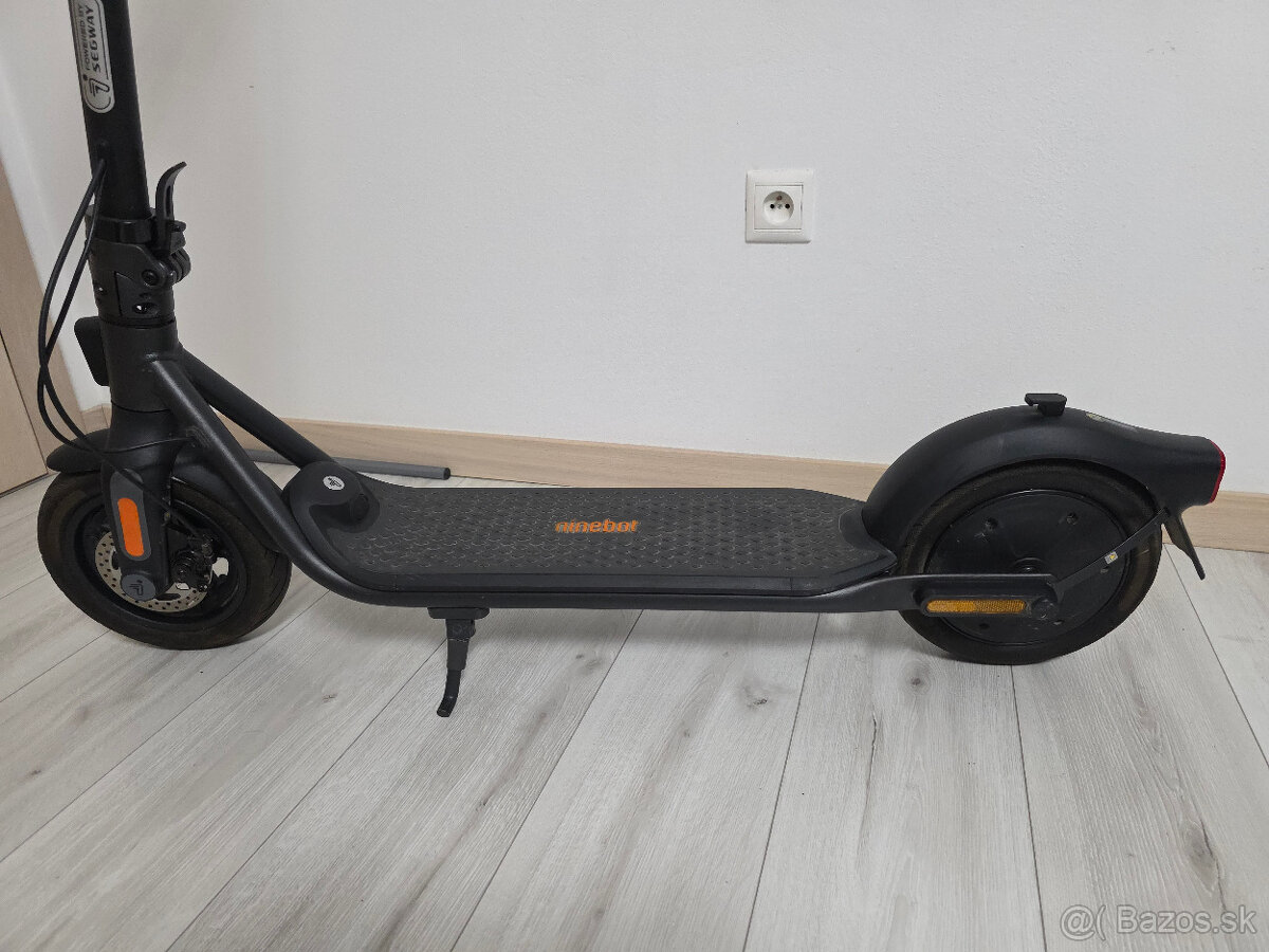 Elektrická kolobežka Segway eKickScooter F2 E - 4