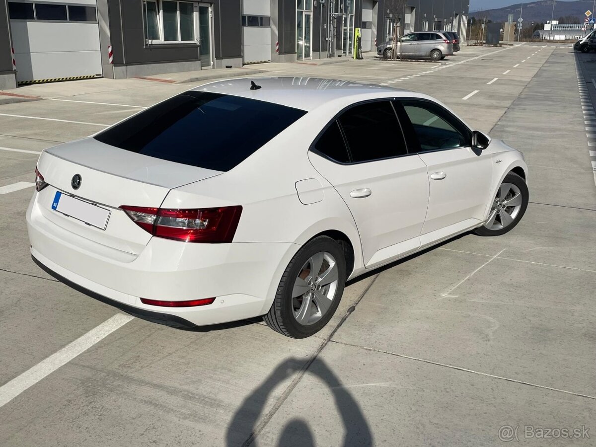 Škoda Superb 1.6 TDI DSG Active - 4