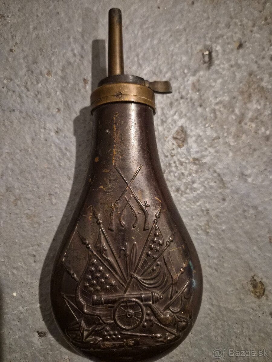 Dávkovač na pušný prach - 4