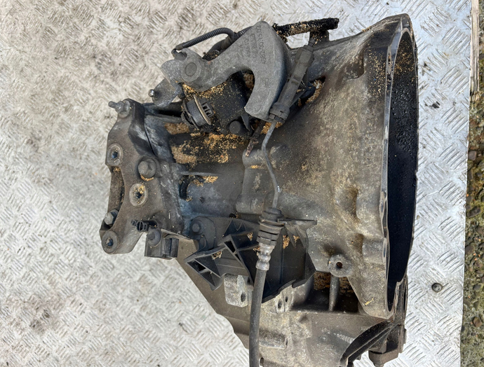 Volvo V60 1.6 D prevodovka 2012r - 4