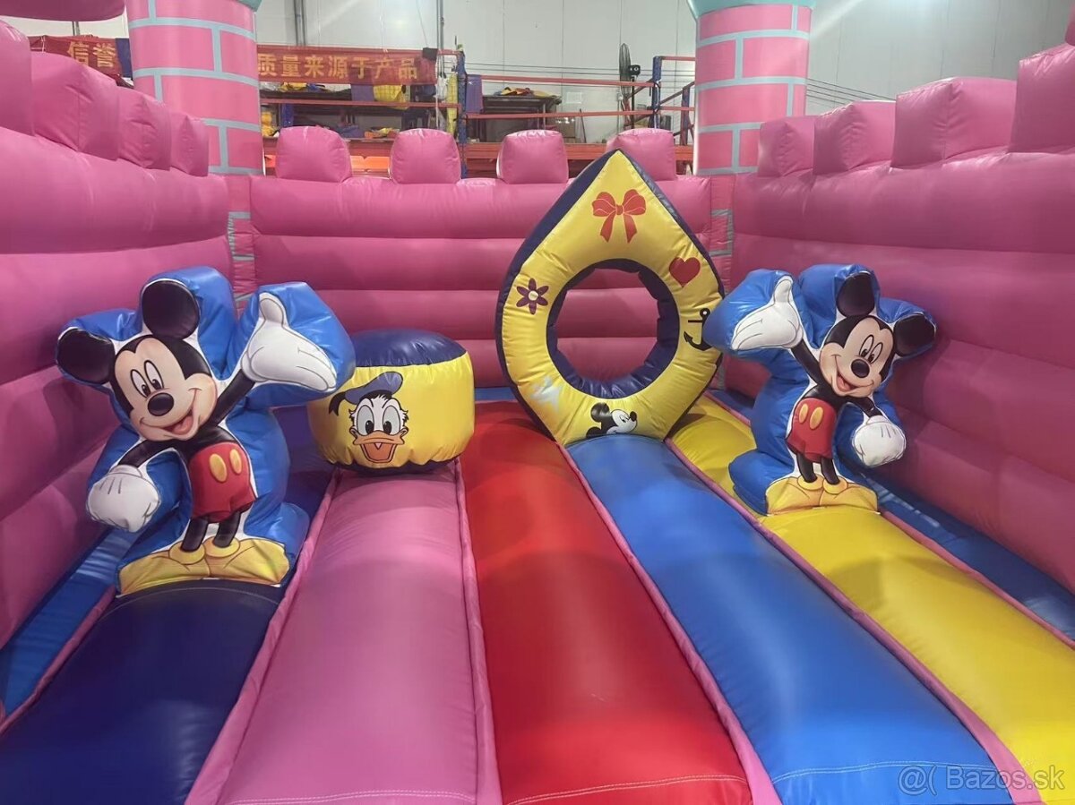 Skakaci hrad Mickeymouse - 4