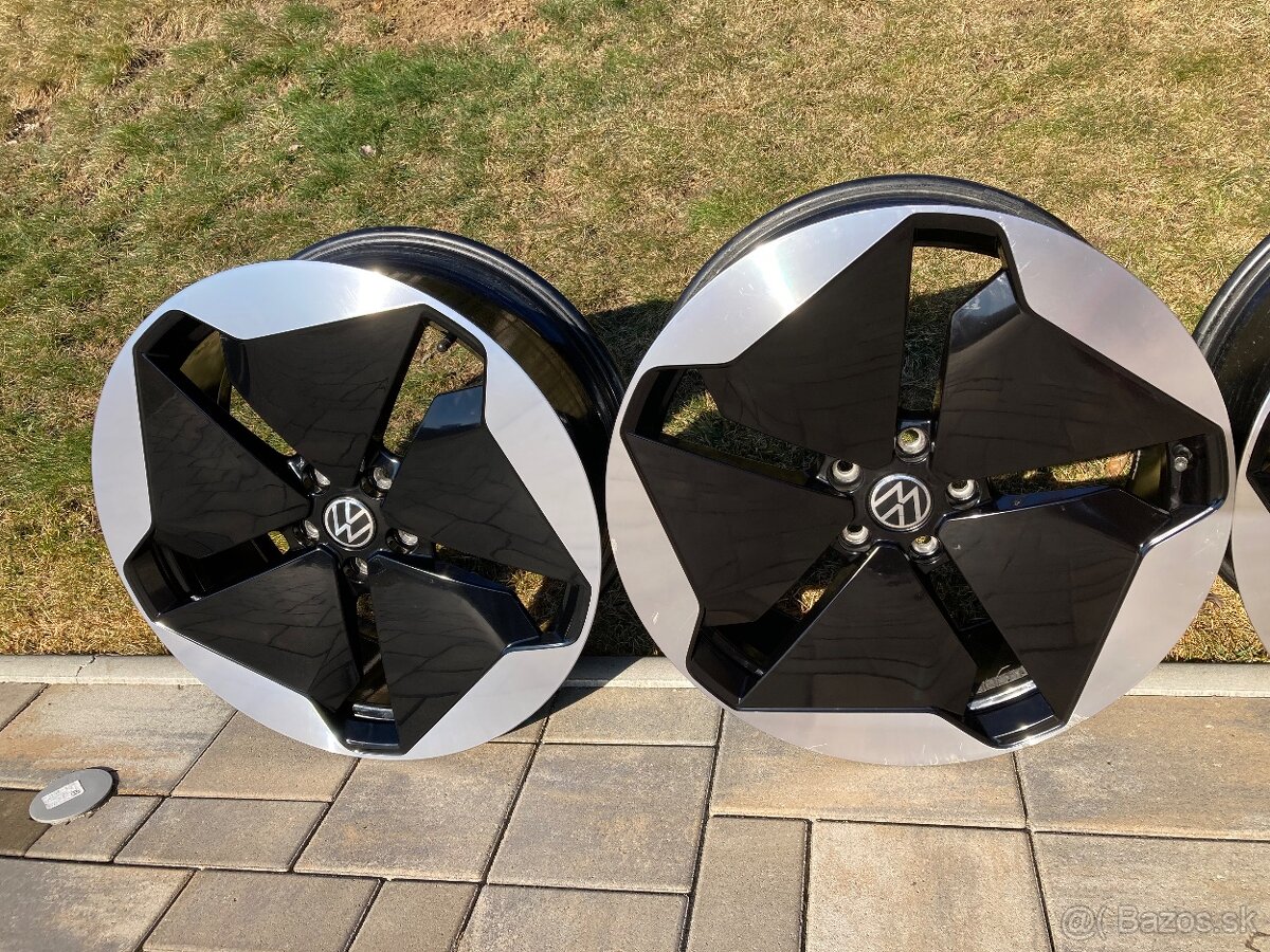 Alu sada VW SANYA ID3 5x112 R20 - 4
