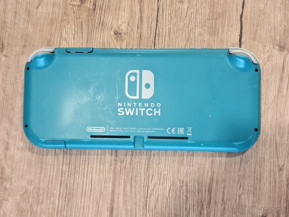Nintendo Switch Lite - 4