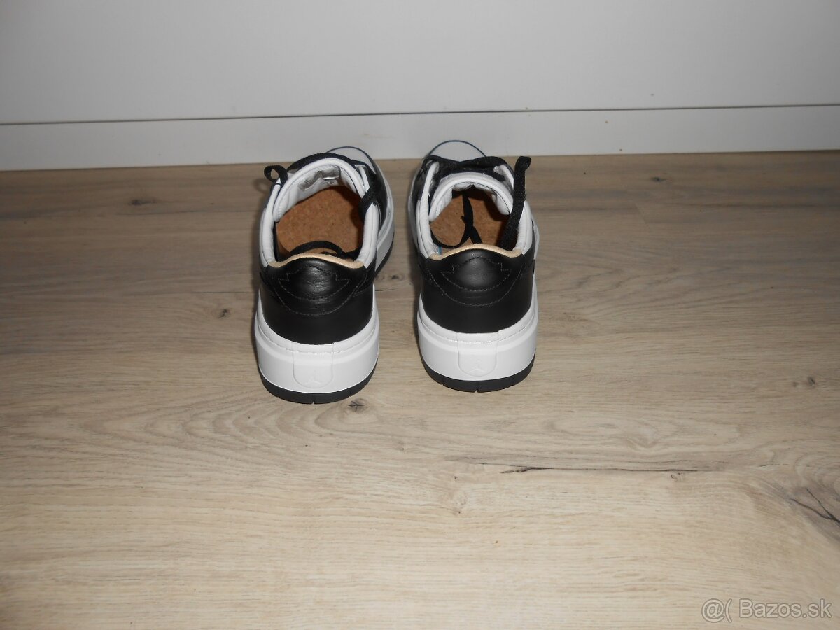 Predam nove original tenisky znacky NIKE AIR JORDAN ELEVATE - 4