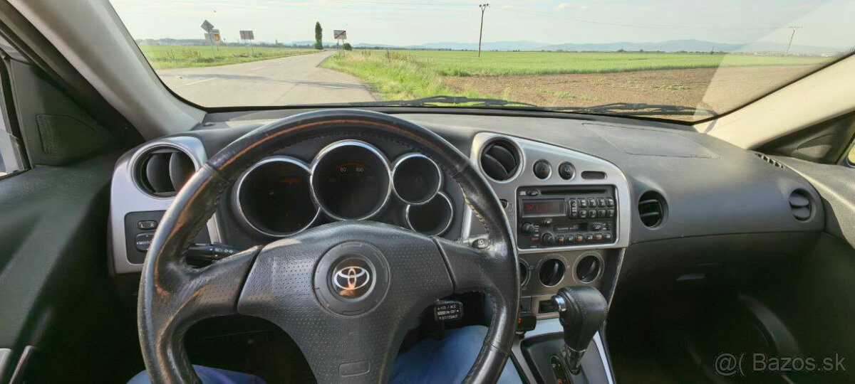 predám Toyota Corolla matrix 4X4 LPG automat, real km, klima - 4