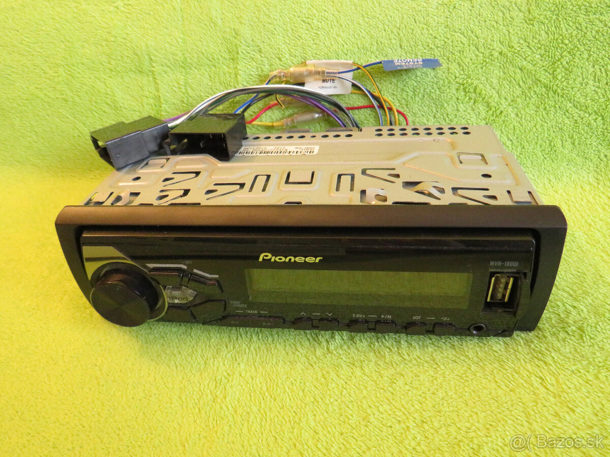 Autorádio Pioneer MVH-180UI - 4