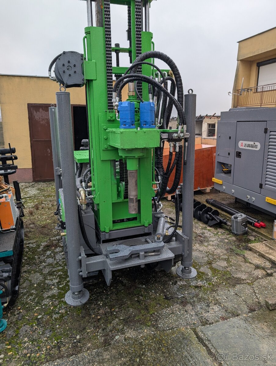 Nová vrtná súprava pre vŕtanie studní - 4