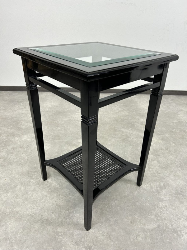 Čierny príručný stolík/stojan na kvety - 4