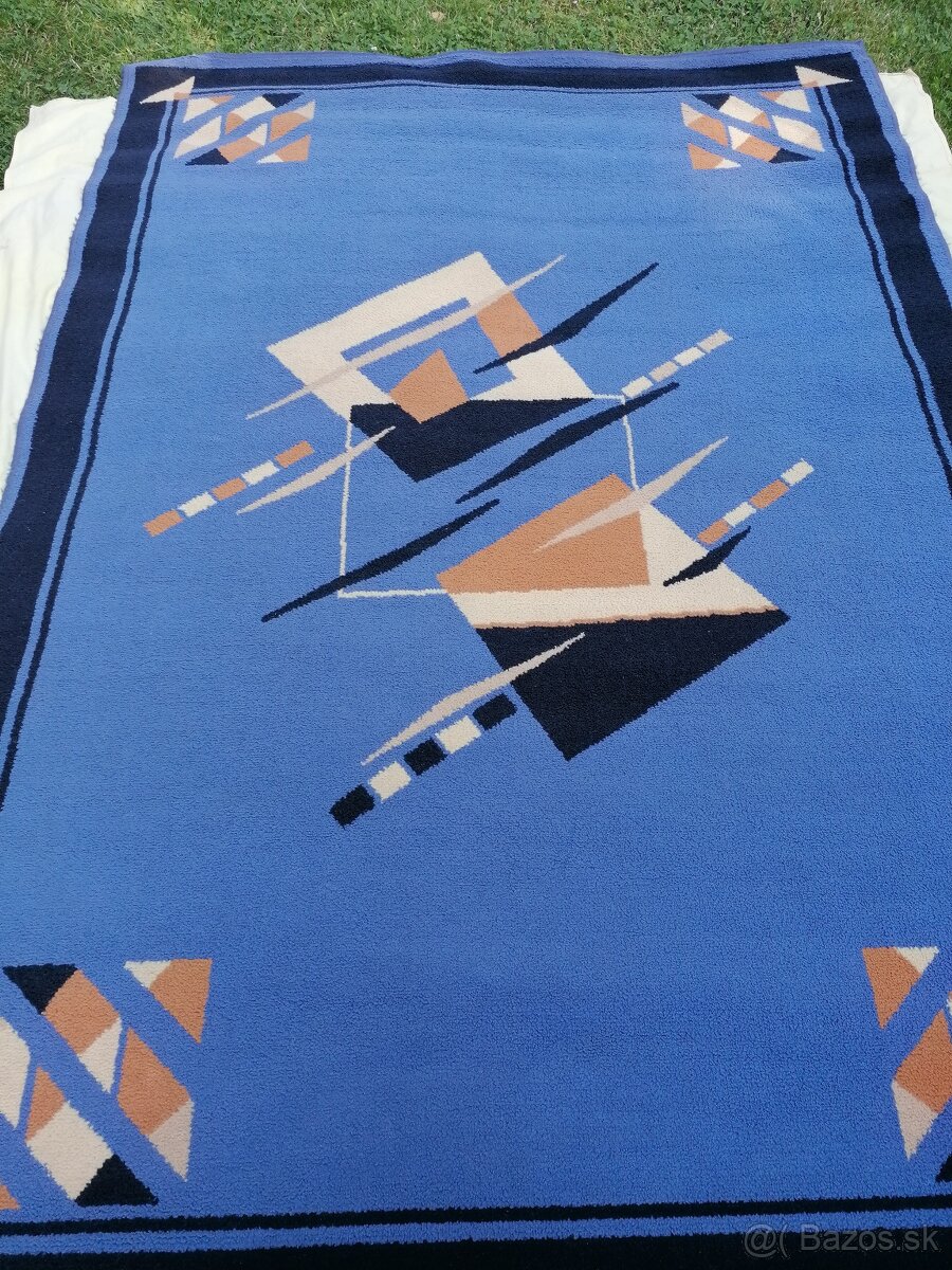 koberec modrý 255 x 180 - 4