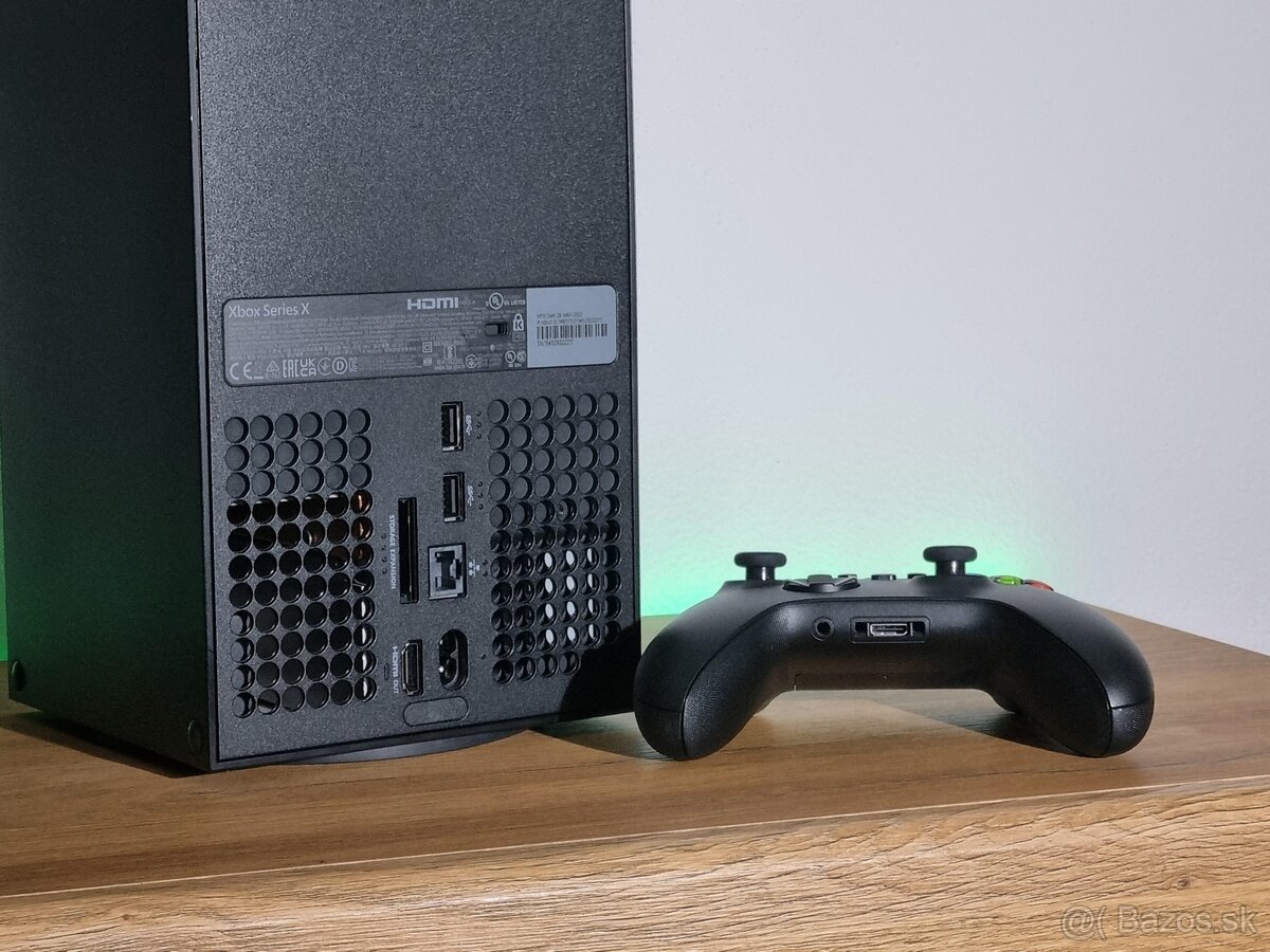 Predám Xbox Series X 1TB - 4