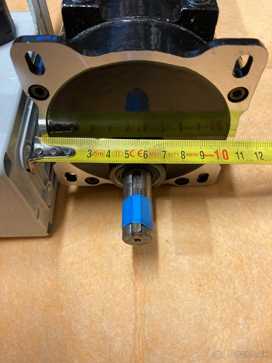 Motor s prevodovkou - 4