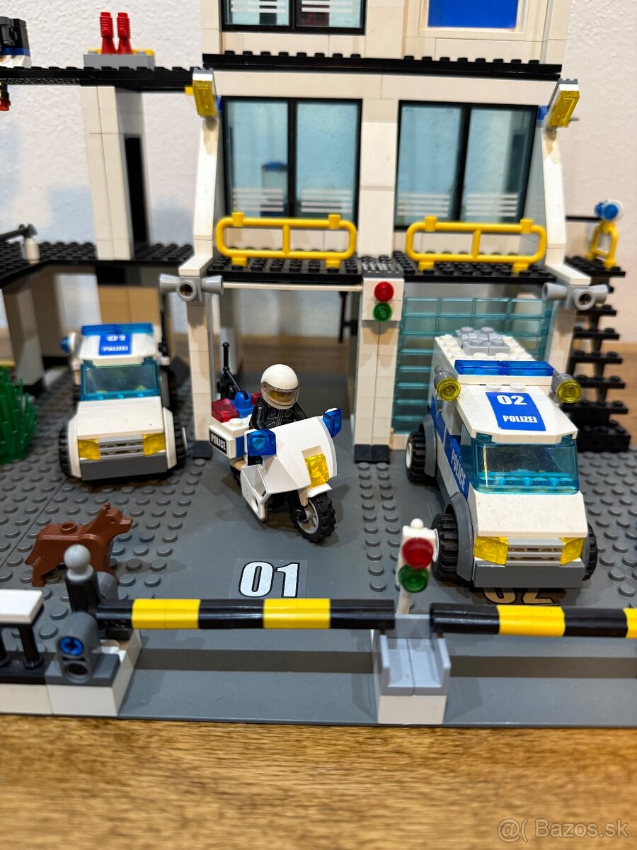 Lego City 7744 - 4