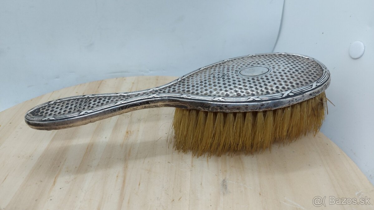 Predám starožitnú striebornú kefu Anglicko - 4