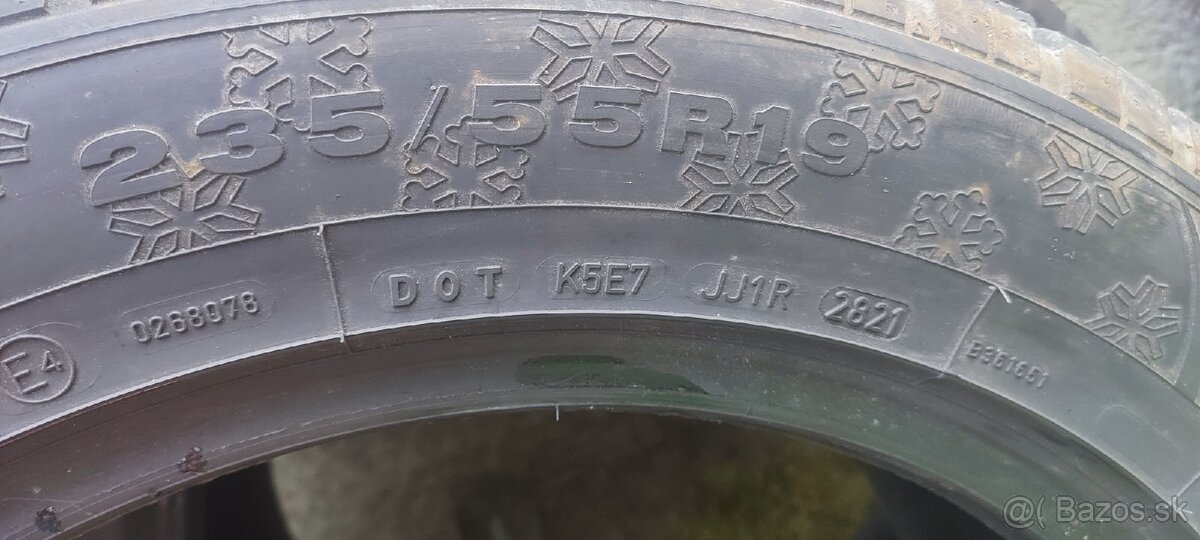 235/55 R19 zimné - 4