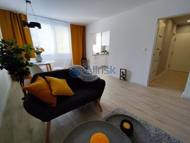 KRÁSNY ,KOMPLETNE ZREKONŠTRUOVANÝ 3,5IZB. BYT - SÚMRAČNÁ ULI - 4