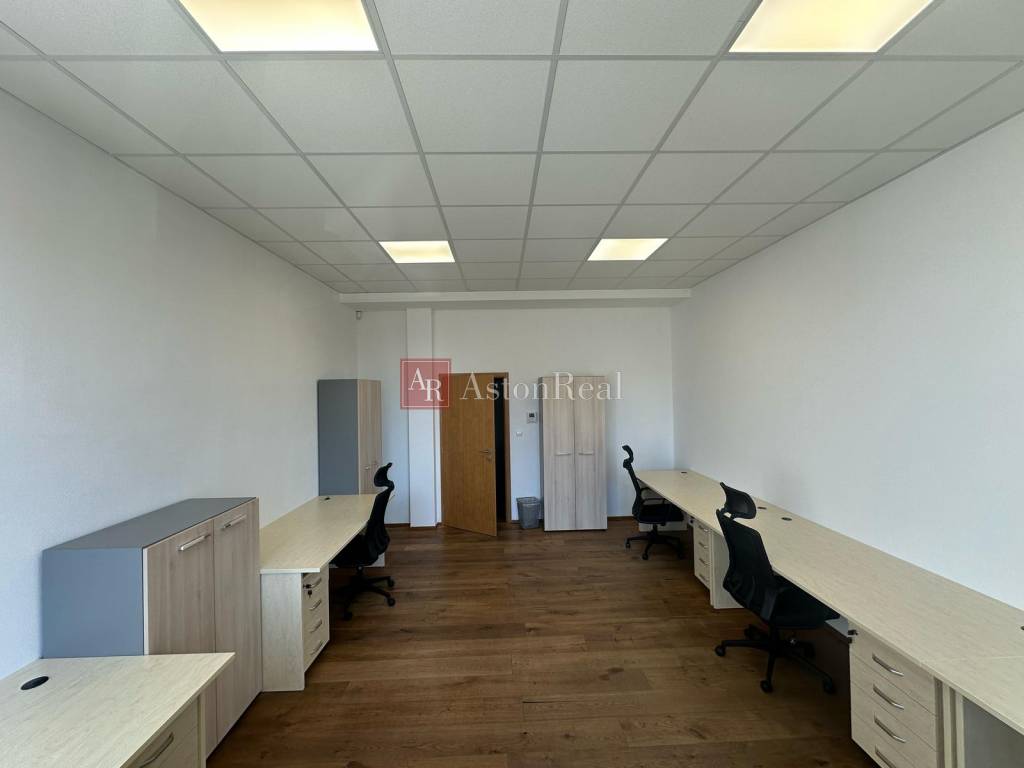 Prenájom: Kancelárske priestory 134 m2 v centre mesta Banská - 4