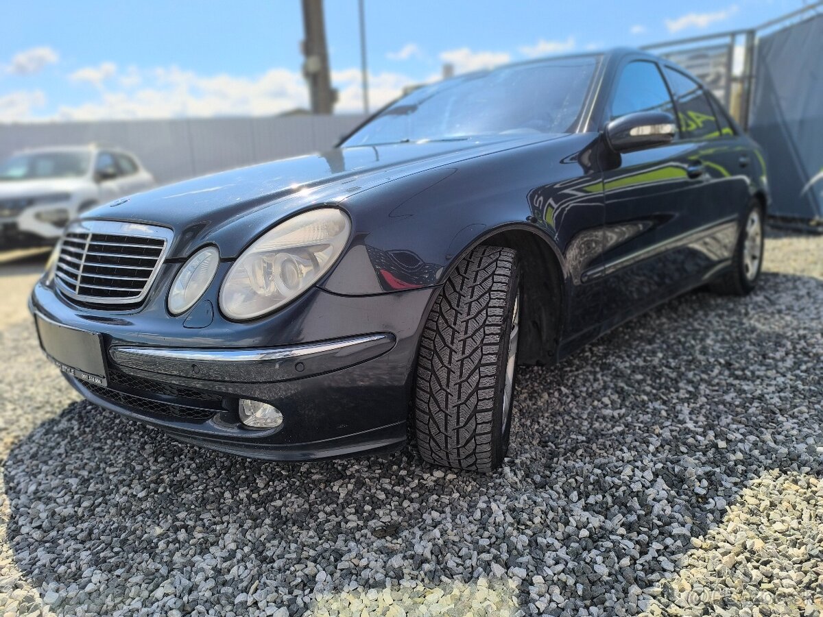 Mercedes-Benz E trieda Sedan 270 CDI - 4