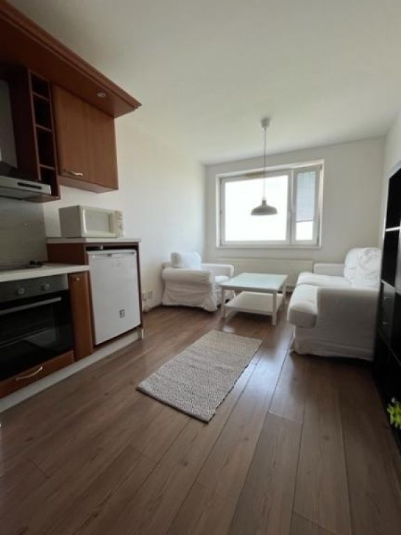 Ponúkam na prenájom 2-garsónku na Trnavskej ceste – RUŽINOV - 4