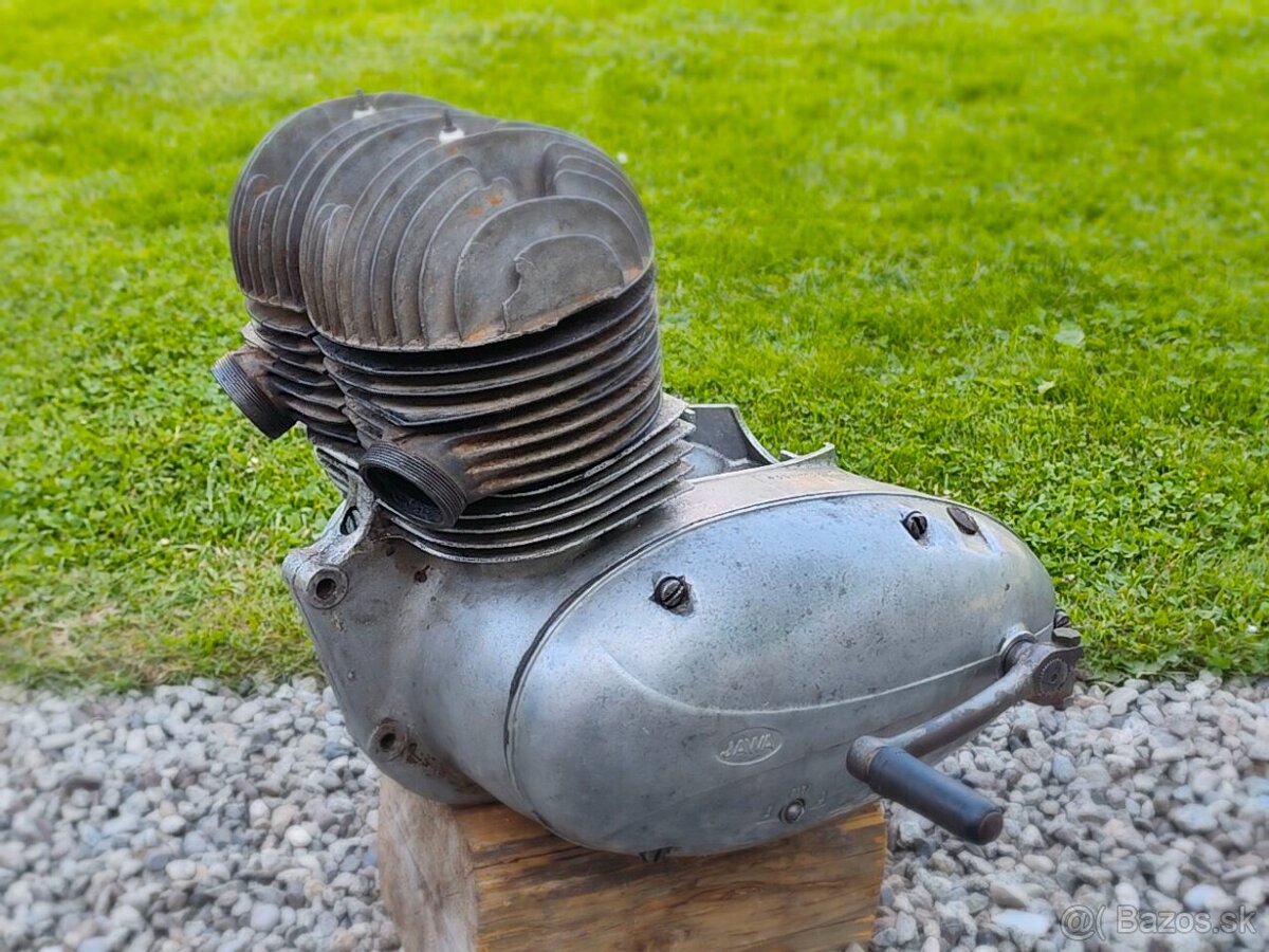Predám motor 350/354 - 4