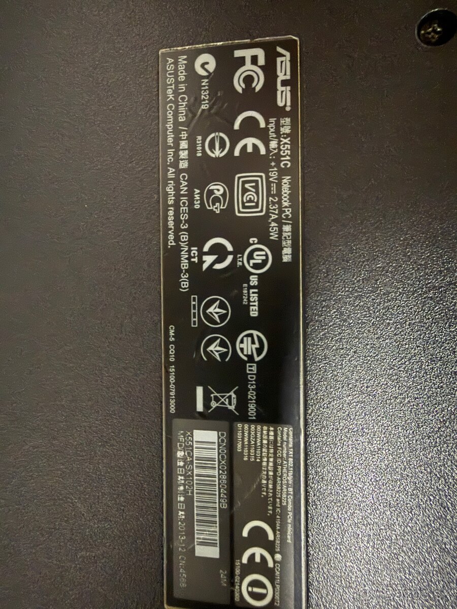 Starý notebook asus - 4