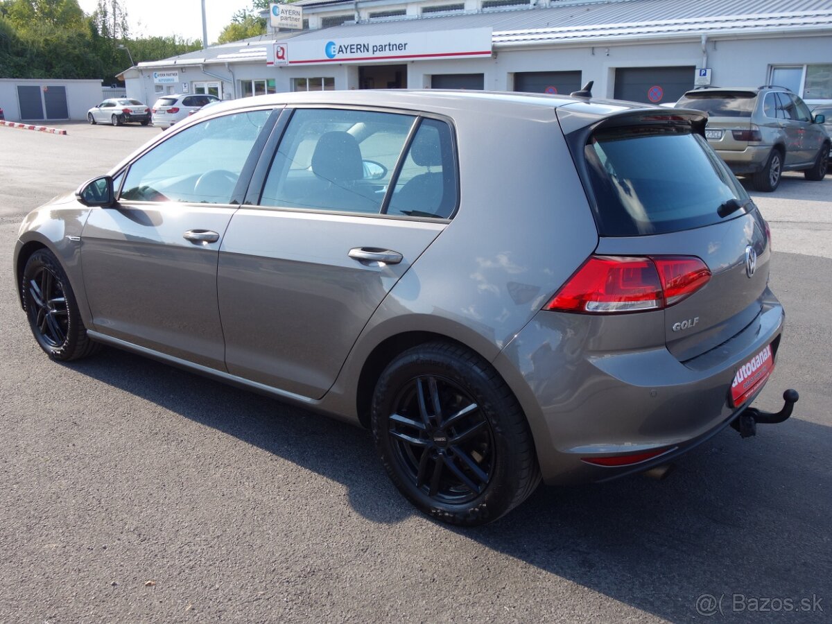 VW Golf - 4