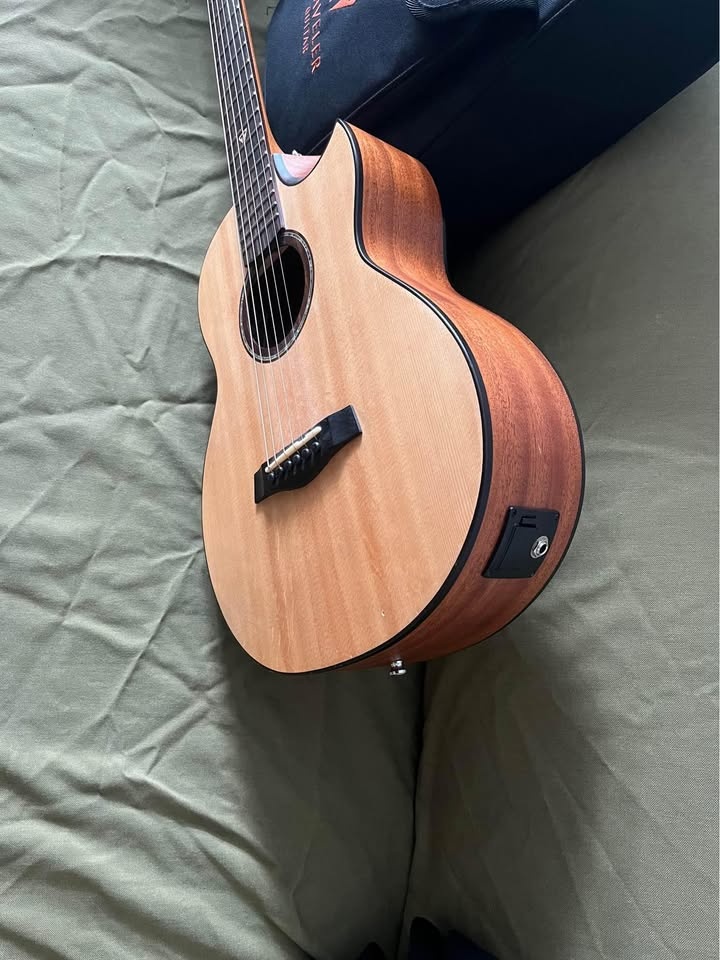 elektroakusticka gitara Traveller Redland Concert Spruce - 4