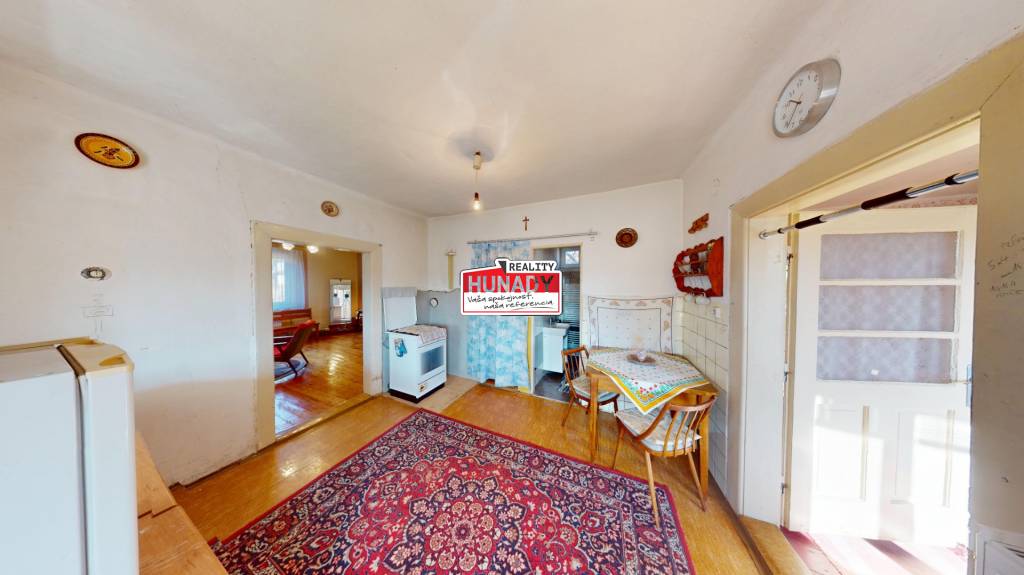 REZERVOVANÉ (1.125 m²) 2i DOMČEK S VEĽKÝM POZEMKOM - 4