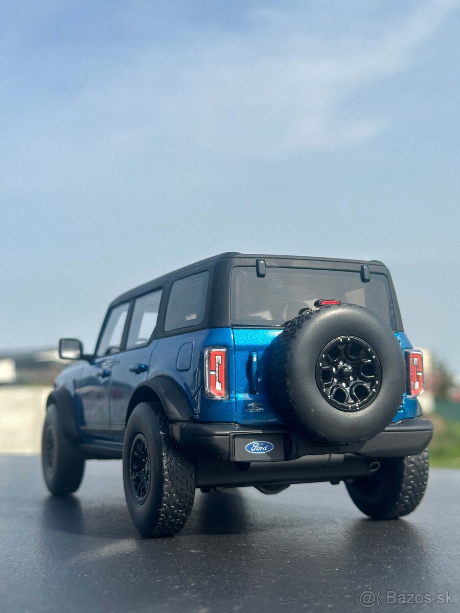 FORD zberatelsky model v mierke 1:18. - 4