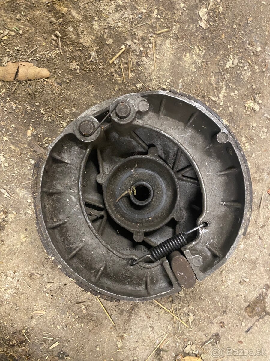 Brzdové štíty - 4