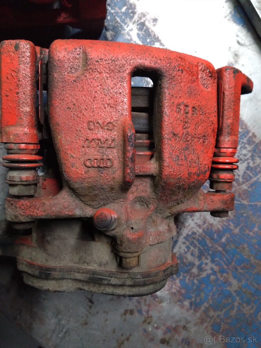 brzdový strmeň A4 B8 A5 8T - 4