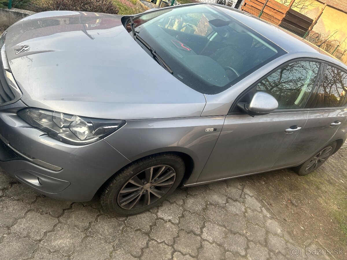 Predám Peugeot 308 - 4