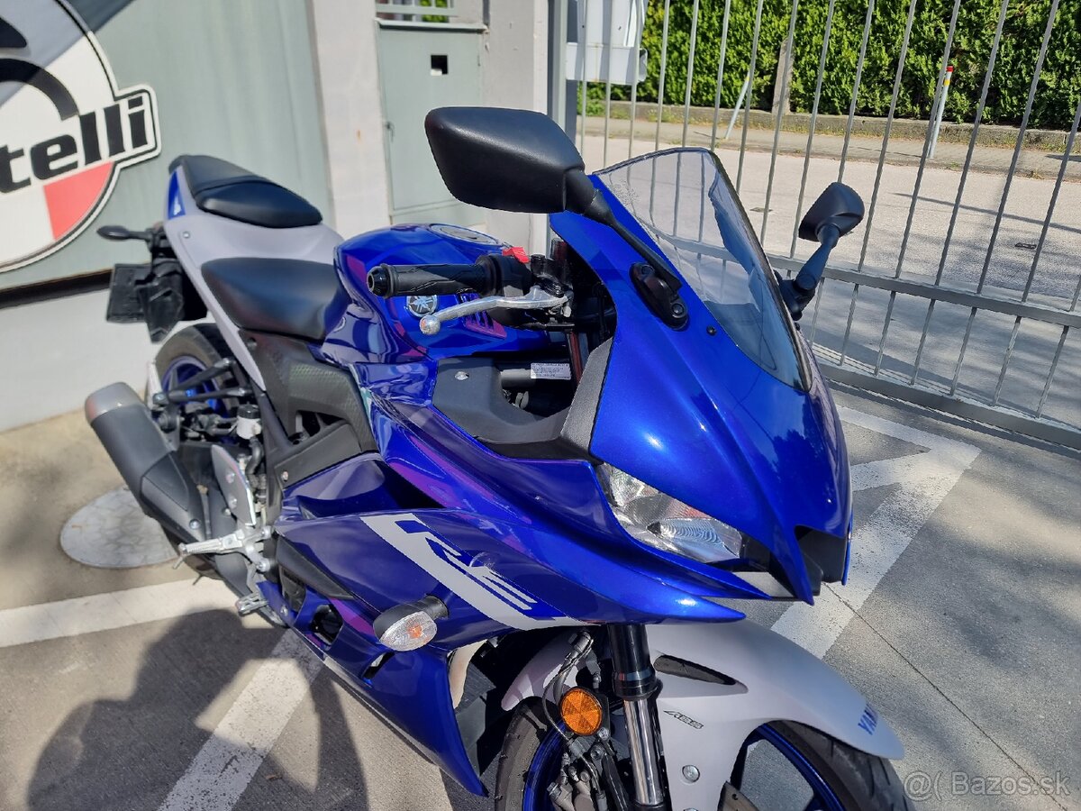 Yamaha R3 - 4