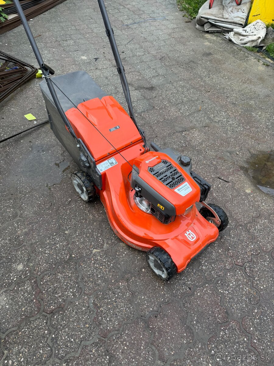 Husqvarna LC 247S - 4