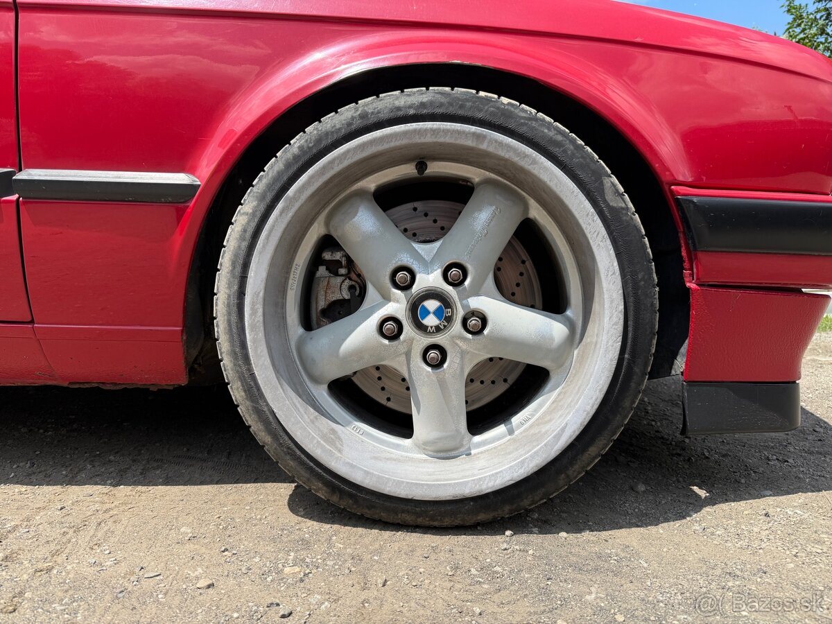 BMW e30 V8 - 4