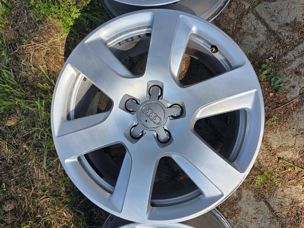 Audi r17 5x112 - 4