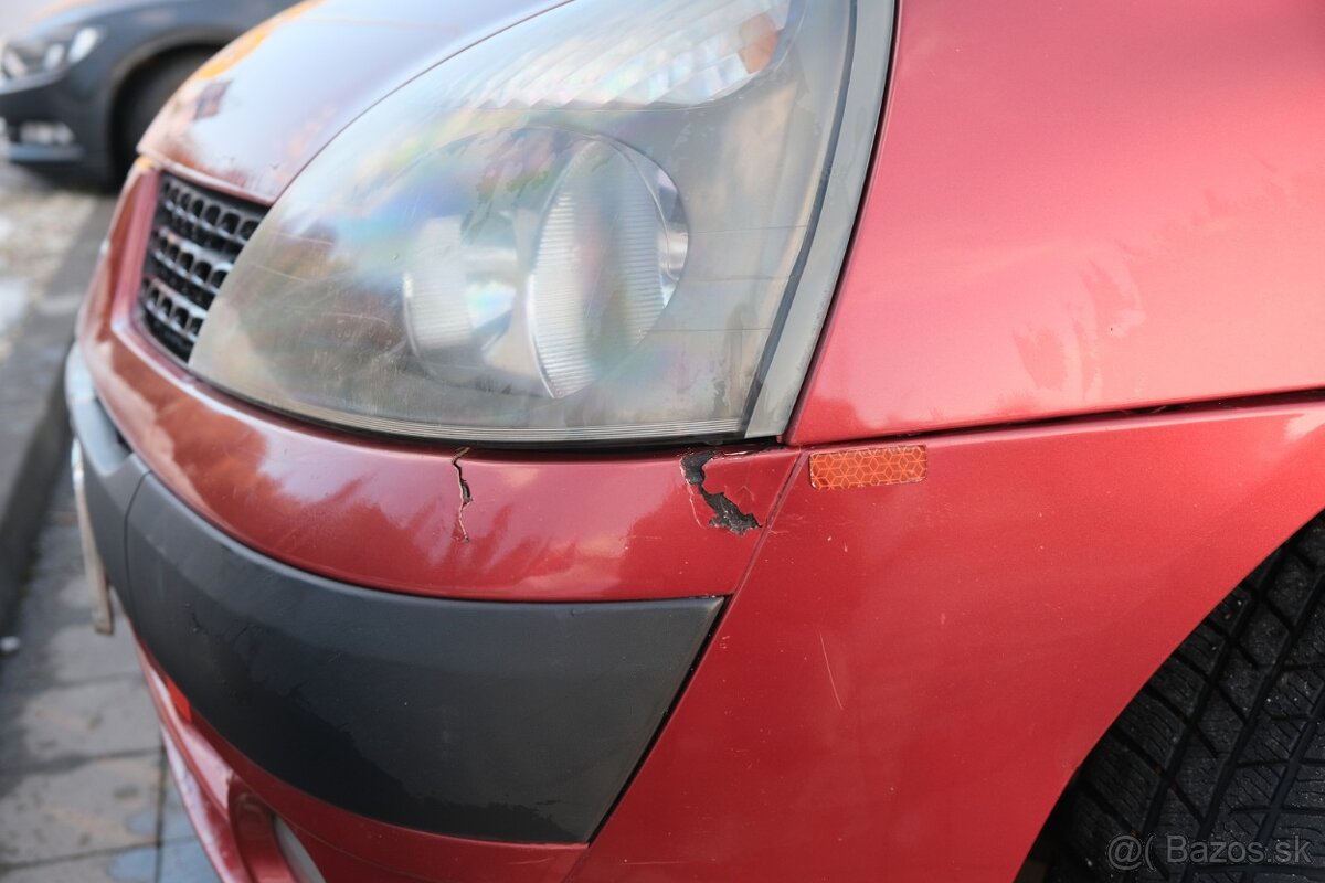 Renault Clio Thalia - 4